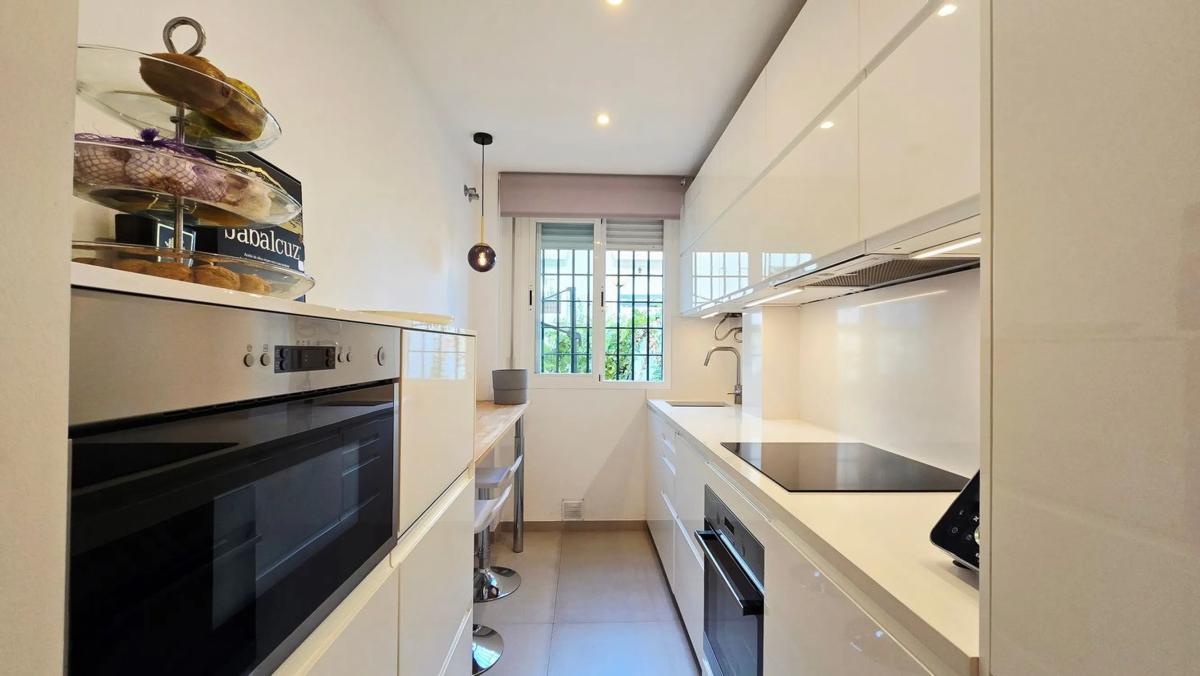Venta de piso en CL RIO DANUBIO-ALTOS D RODEO, 3, Marbella
 photo 5