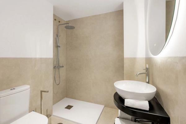 Duplex en venta en Calle 01B Nva Andaluc, 13 C, Marbella photo 2