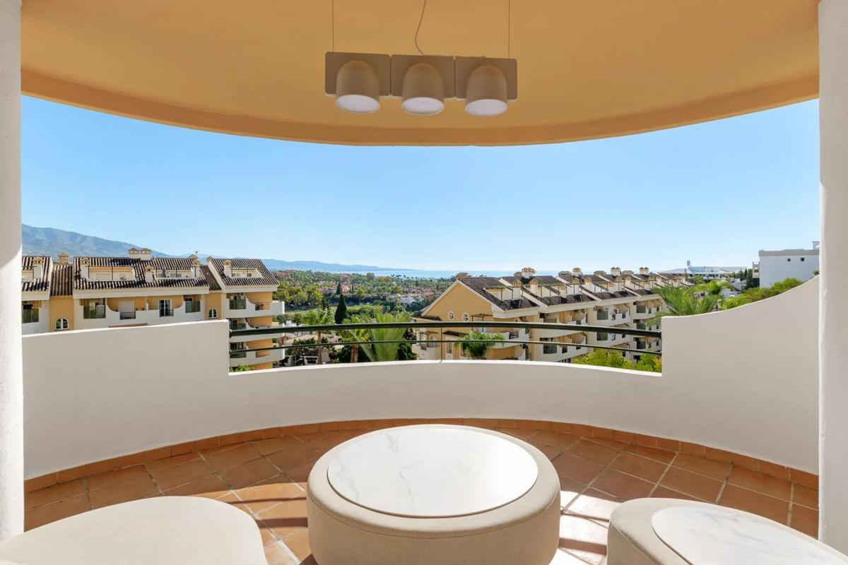 Venta de duplex en Calle 01B Nva Andaluc, 13 C, Marbella photo 5