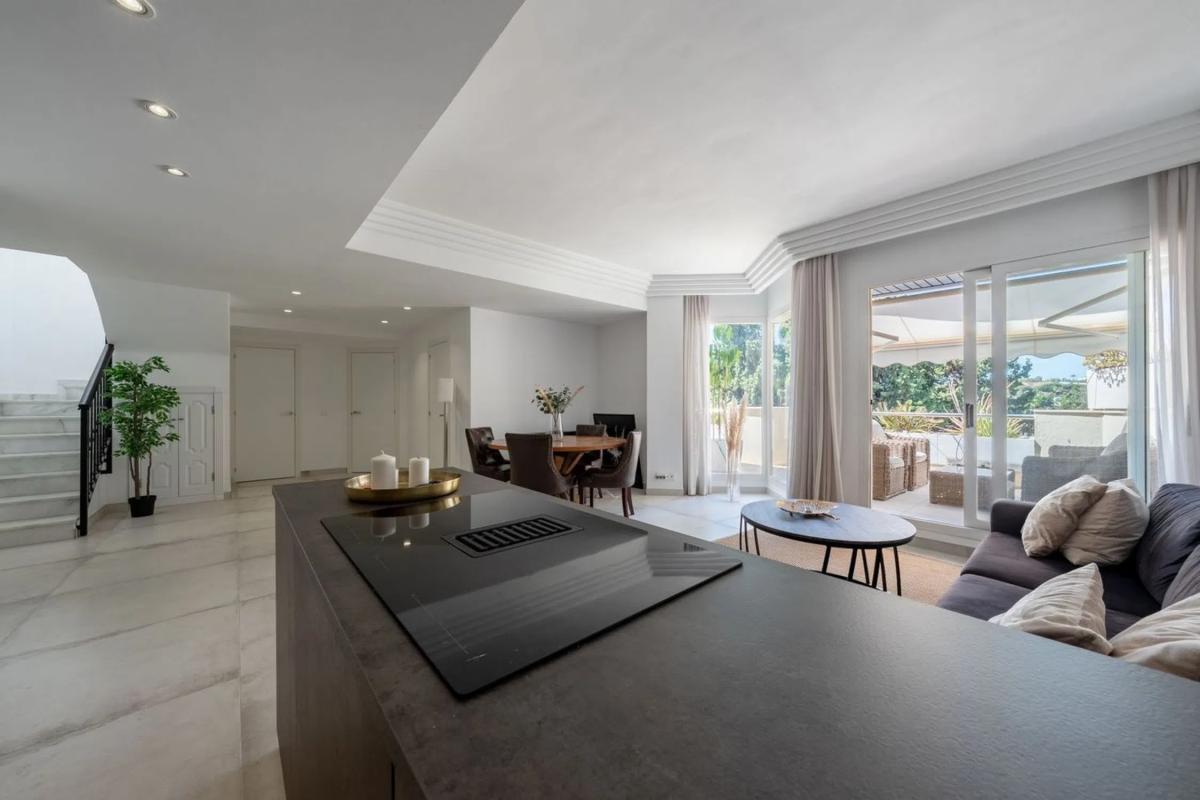 Venta de duplex en Barrio Nueva Andalucía, Marbella photo 3