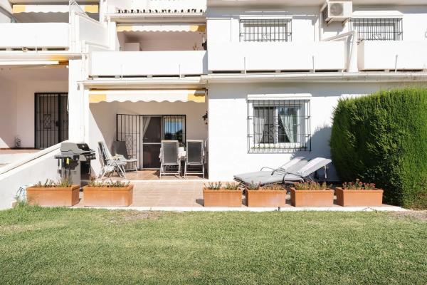 Mieszkanie na sprzedaż w  Urbanización B, 7, Marbella photo 2