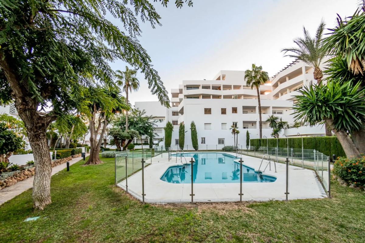 Venta de piso en Barrio Nueva Andalucía, Marbella
 photo 4