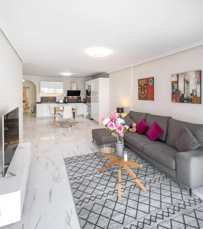 Venta de piso en Calle el Califa, Marbella
photo 1