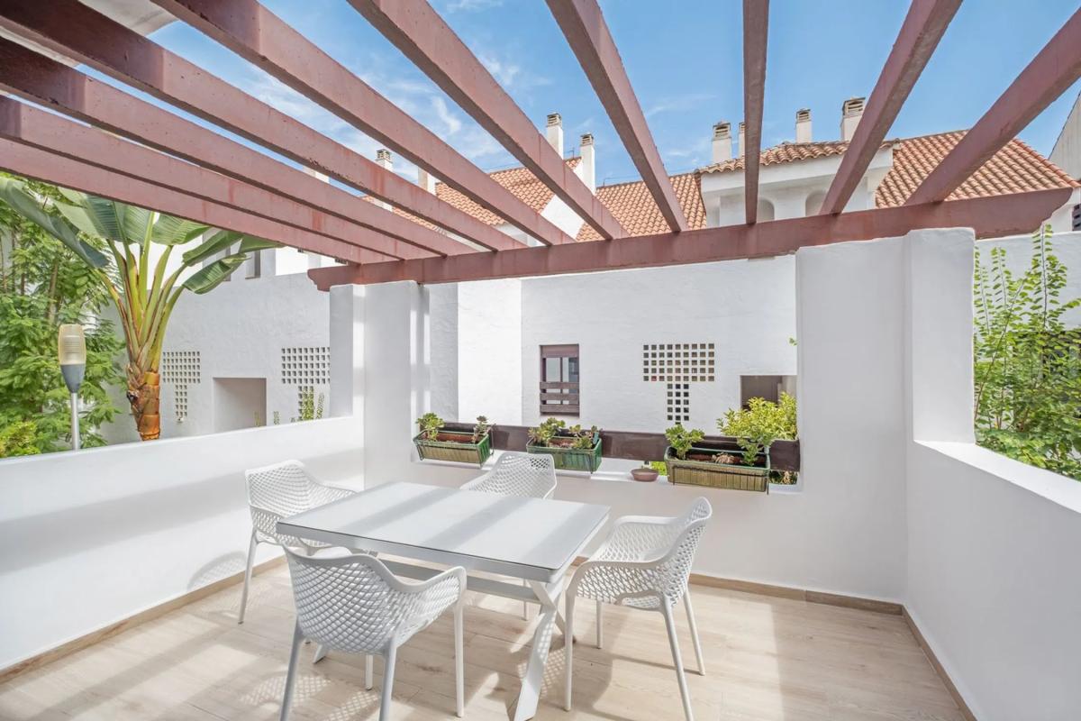 Venta de piso en Calle el Califa, Marbella
photo 2