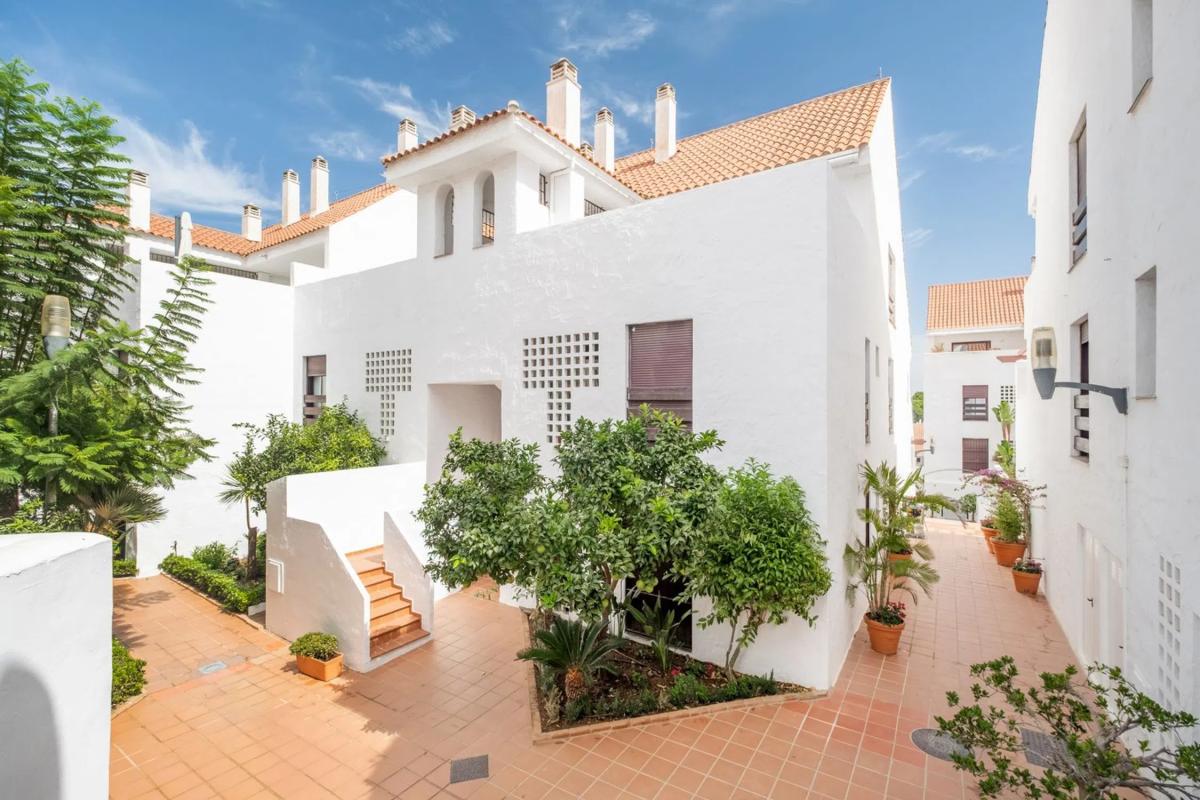 Venta de piso en Calle el Califa, Marbella
photo 4