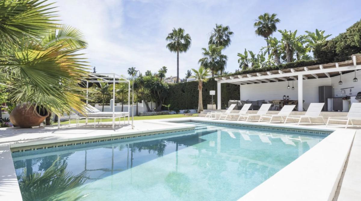 Venta de chalet independiente en Barrio Nueva Andalucía, Marbella
 photo 2