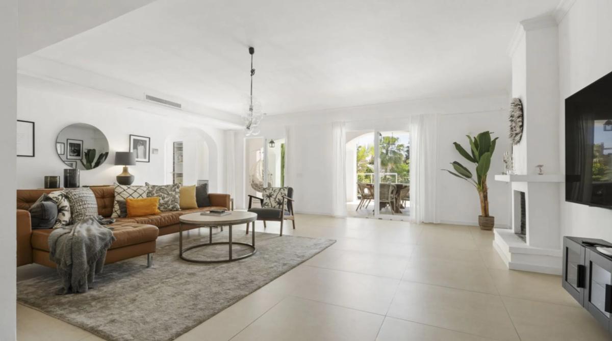Venta de chalet independiente en Barrio Nueva Andalucía, Marbella
 photo 5
