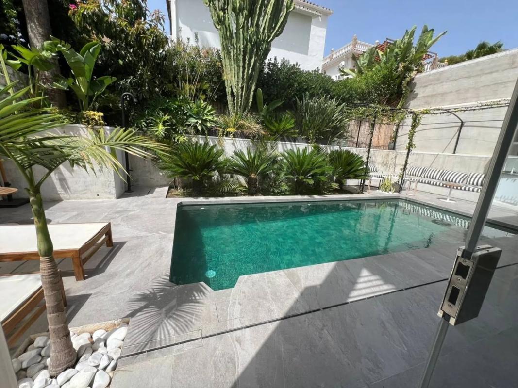 Venta de chalet independiente en Calle Los Jazmines, Marbella
photo 4