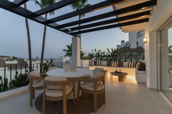Duplex en venta en Barrio Nueva Andalucía, Marbella photo 2