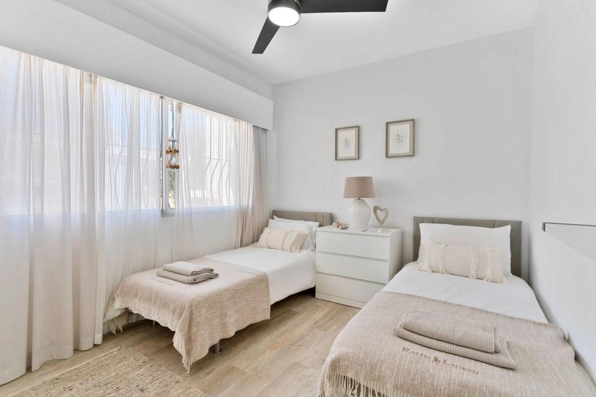 Venta de chalet independiente en Barrio Nueva Andalucía, Marbella
 photo 2