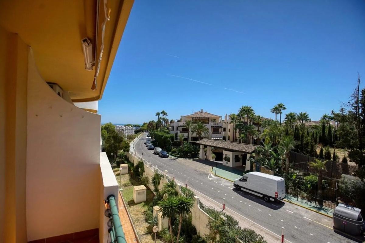 Sprzedaż mieszkania w Calle de las Adelfas s/n, Marbella
photo 3