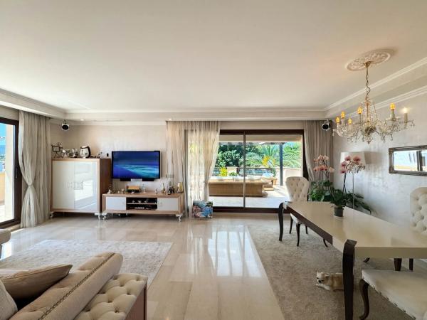 Mieszkanie na sprzedaż w  Calle de las Adelfas, Marbella photo 1