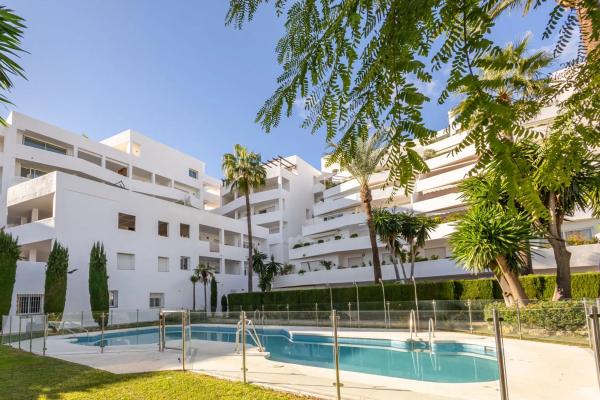 Mieszkanie na sprzedaż w  Barrio Nueva Andalucía, Marbella photo 4