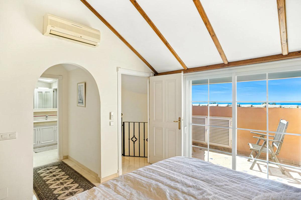 Venta de duplex en Calle Yedras, Marbella photo 5