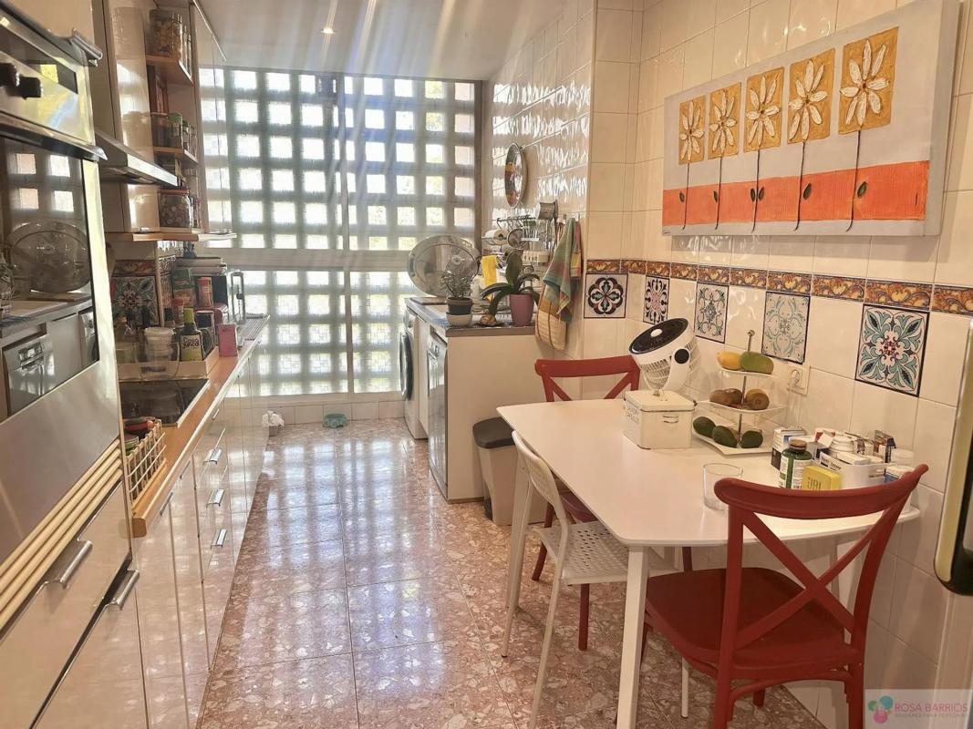 Sale of apartment in Calle Los Jazmines, Marbella
 photo 2