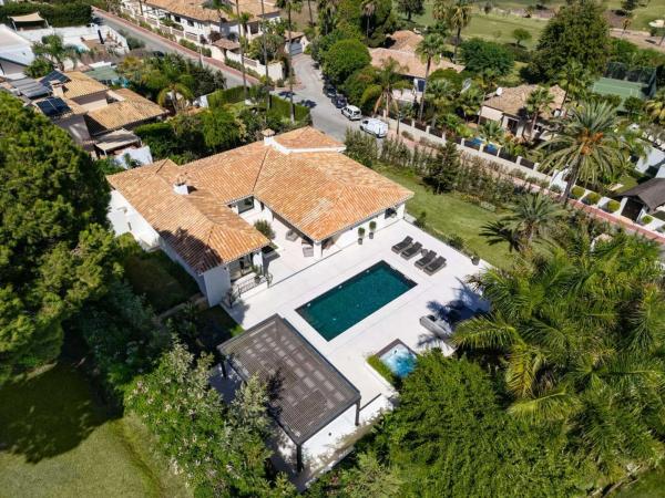Independent chalet for sale in Calle Juan Belmonte, Marbella
 photo 2