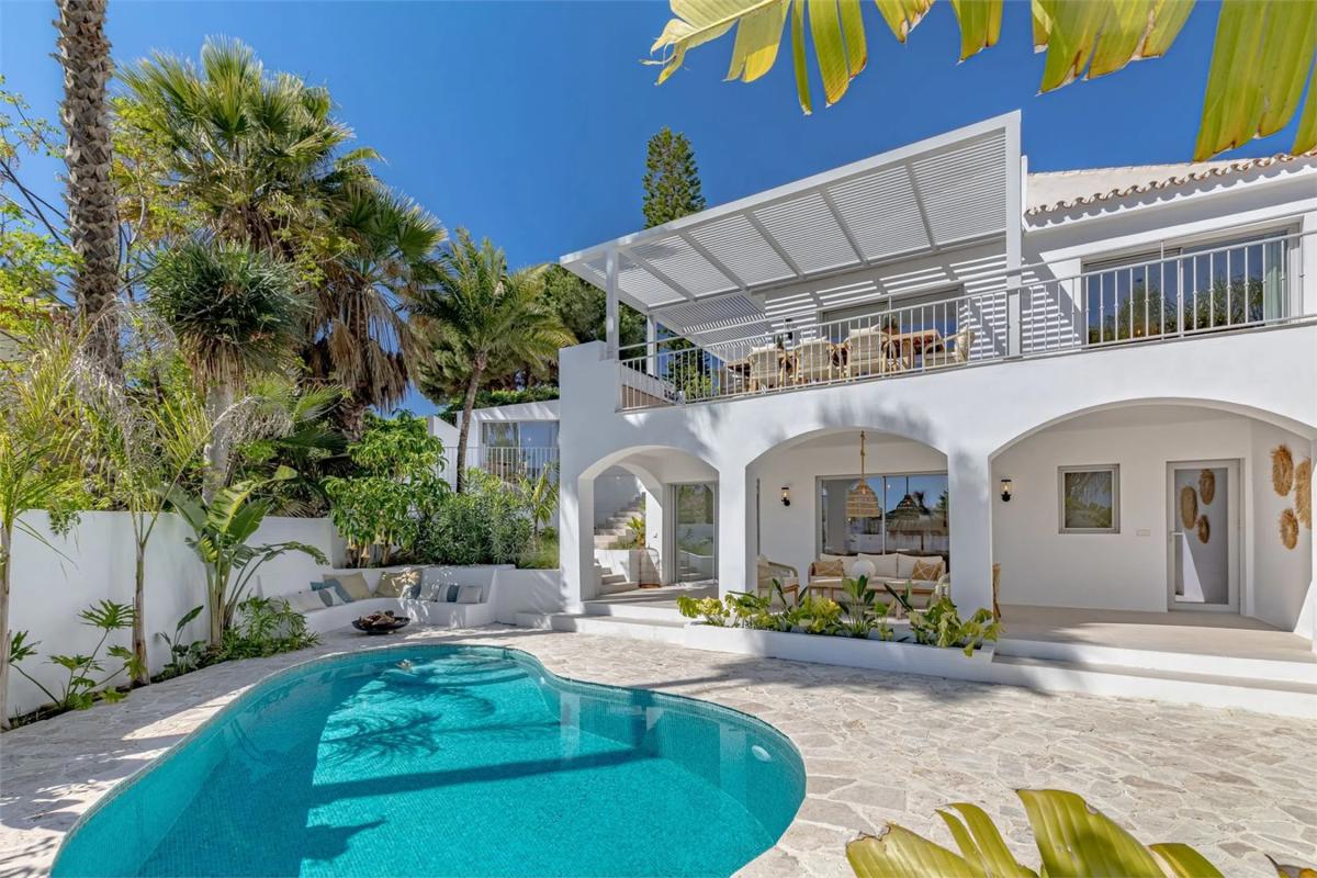 Venta de chalet independiente en Calle las Amapolas, Marbella
photo 2