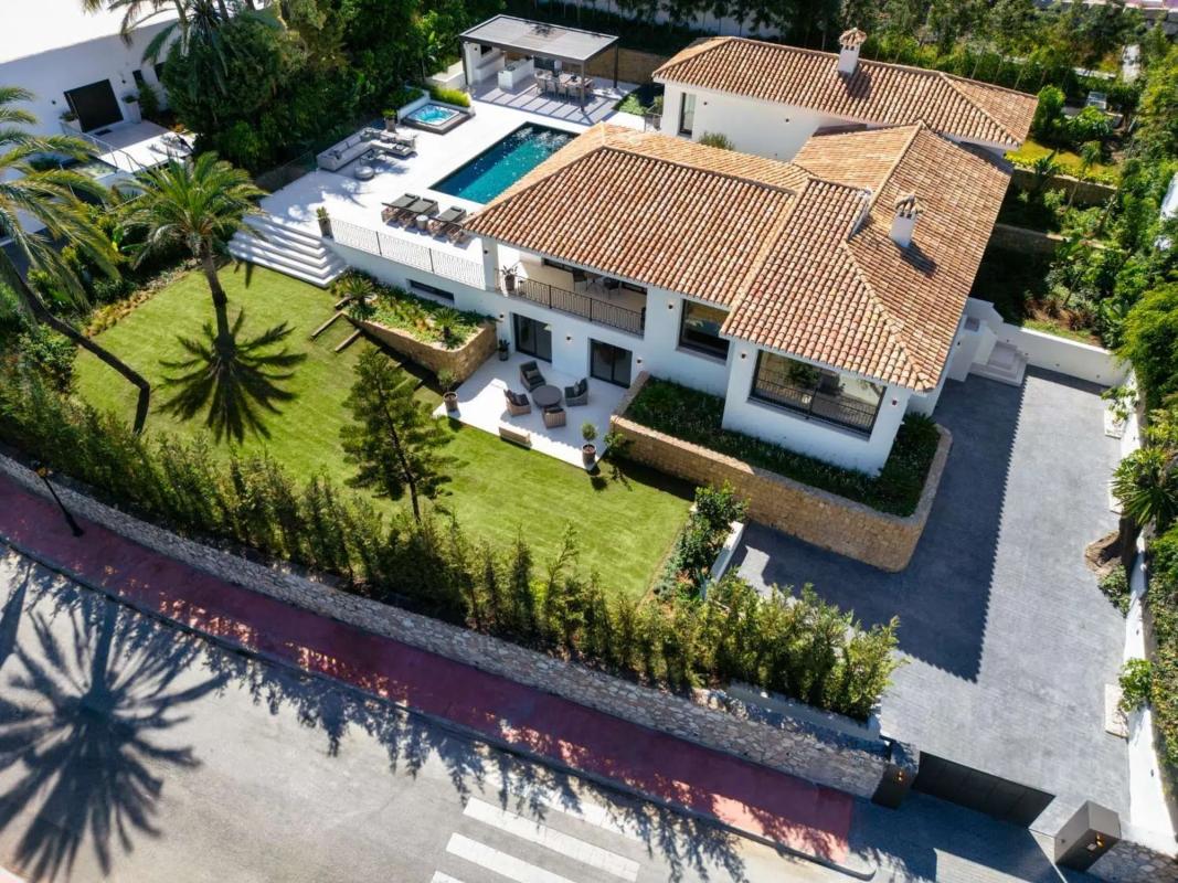 Venta de chalet independiente en Calle Juan Belmonte, Marbella
 photo 3
