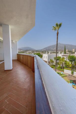 Mieszkanie na sprzedaż w  Calle las Ventas, Marbella photo 4