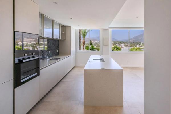 Mieszkanie na sprzedaż w  Calle las Ventas, 18, Marbella photo 2
