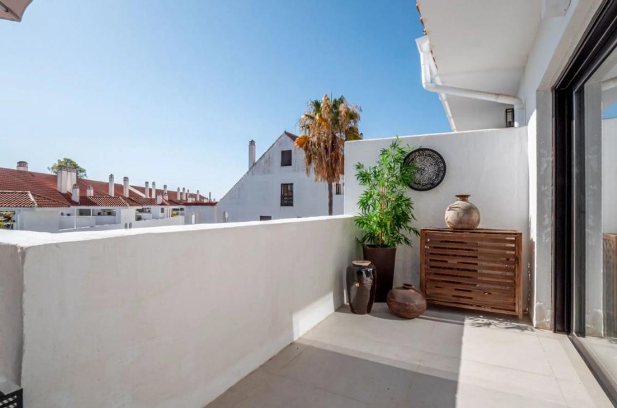 Sprzedaż mieszkania w Calle el Califa, Marbella
photo 2