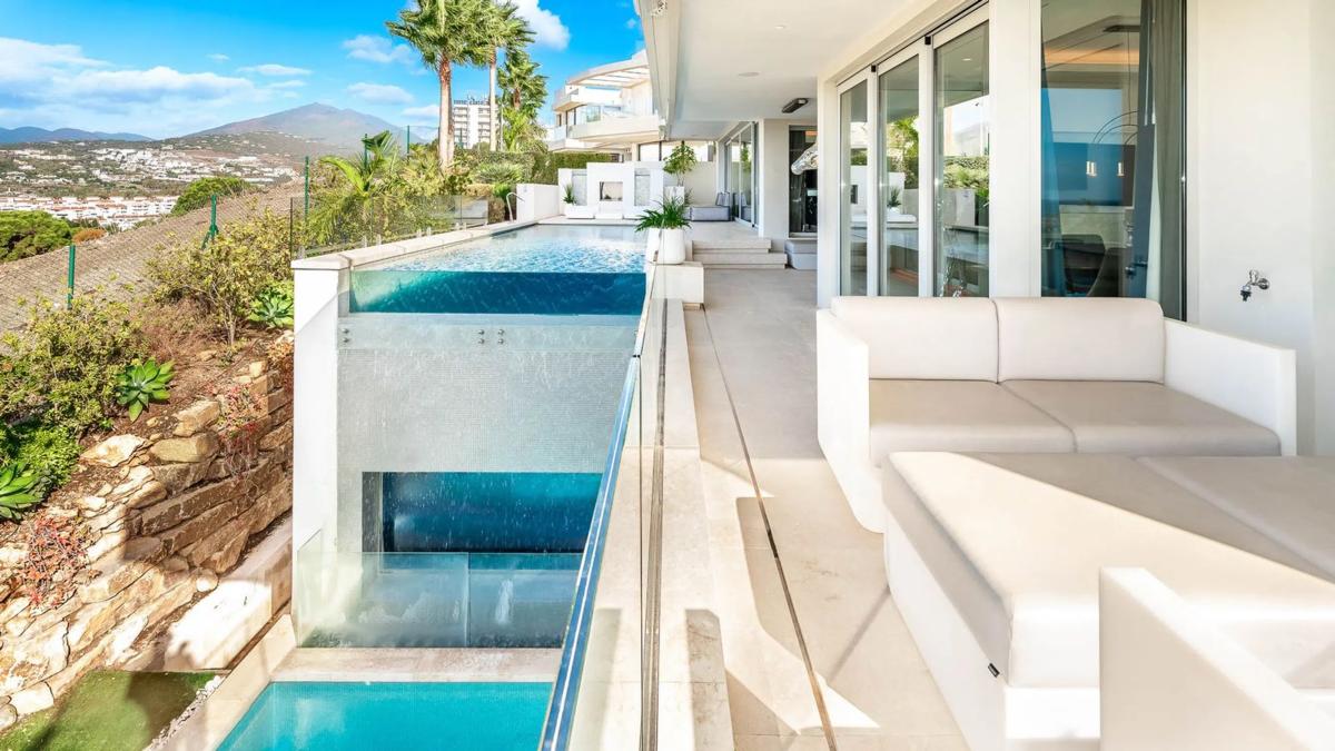 Venta de chalet independiente en Calle 18B Nva Andaluc, Marbella
photo 3