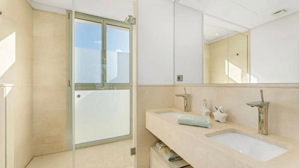 Independent chalet for sale in Calle 18B Nva Andaluc, Marbella
 photo 4