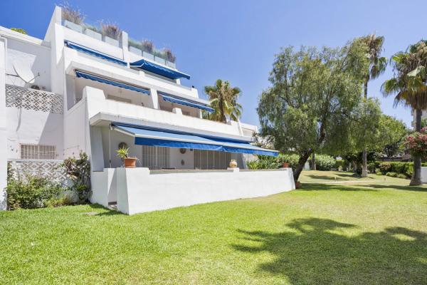 Mieszkanie na sprzedaż w  Barrio Nueva Andalucía, Marbella photo 2