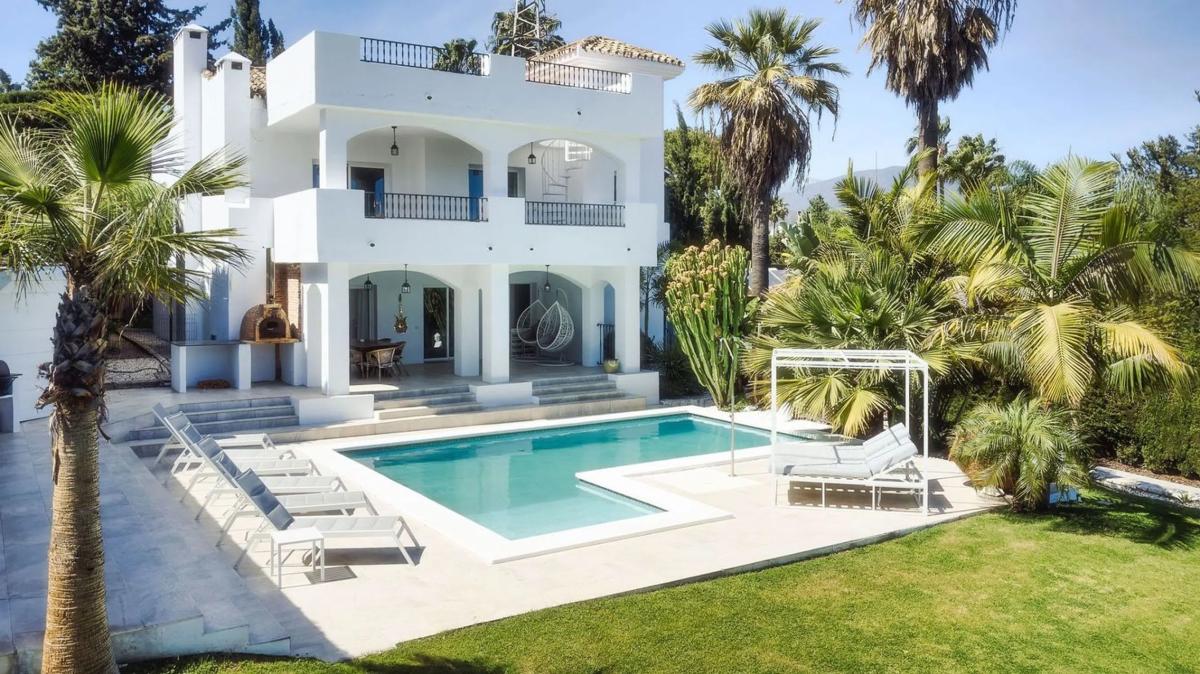 Venta de chalet independiente en Barrio Nueva Andalucía, Marbella
photo 1