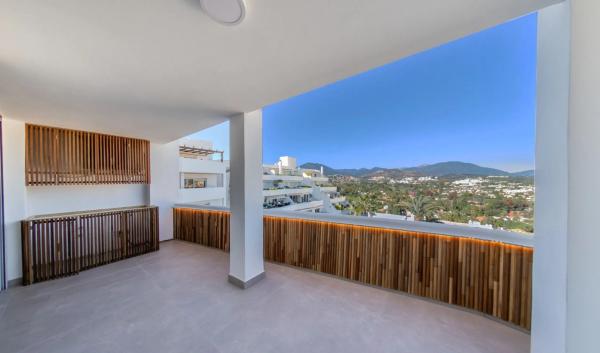 Mieszkanie na sprzedaż w  Calle las Ventas, Marbella photo 3