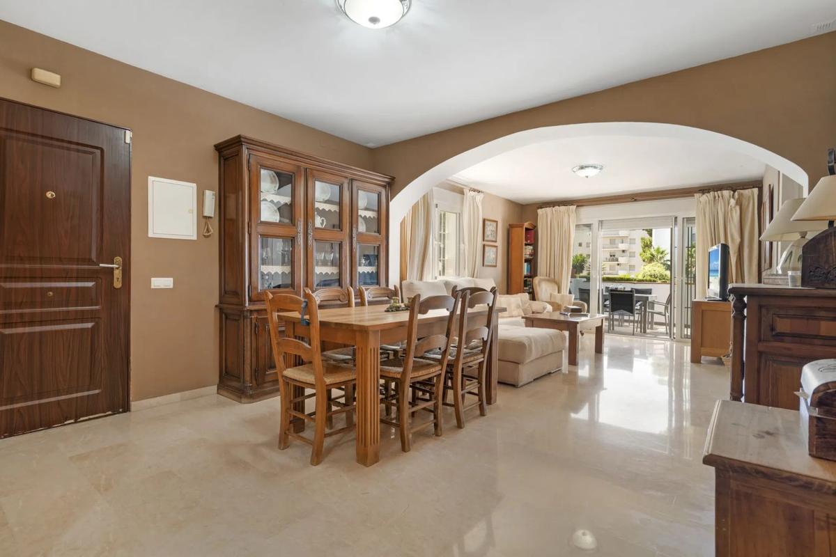 Venta de piso en Barrio Nueva Andalucía, Marbella
photo 4