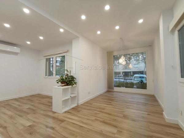Квартира на продажу на  Calle Rodrigo de Triana, Фуэнхирола photo 1