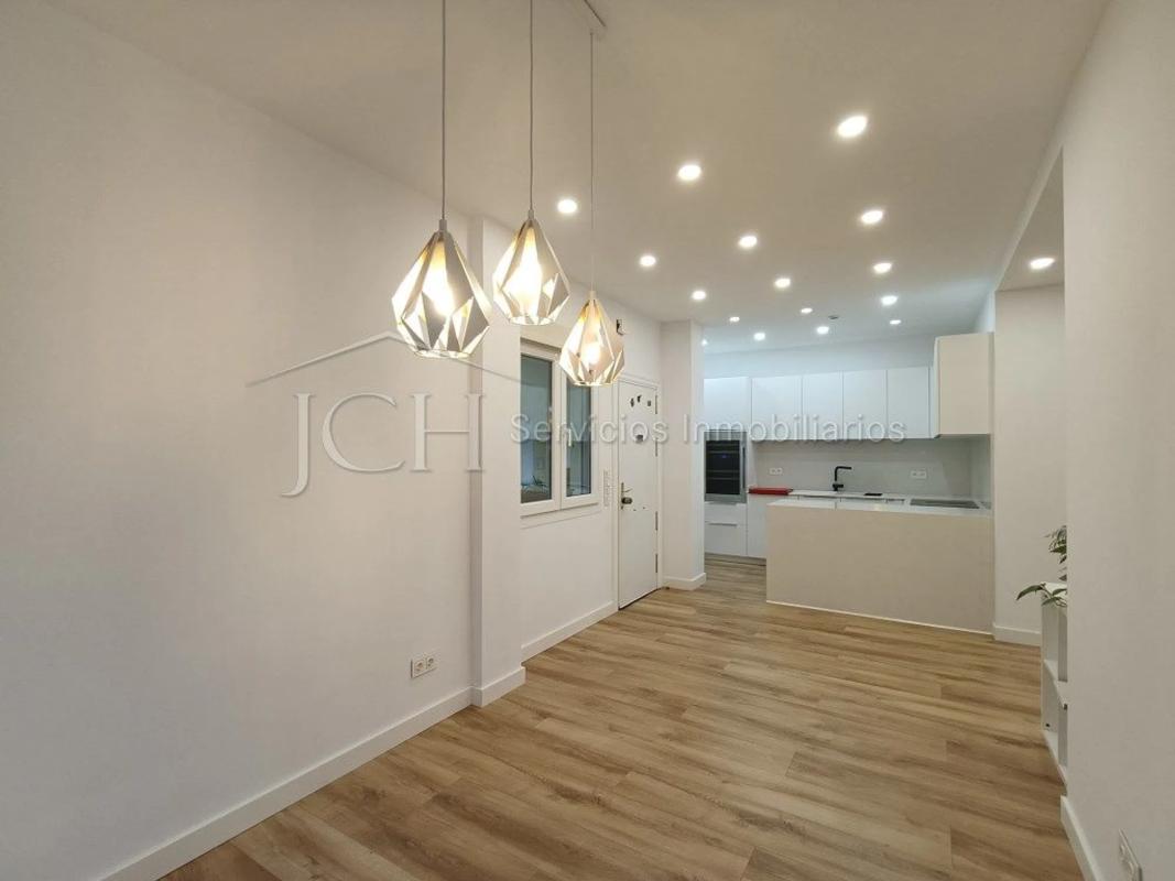 Venta de piso en Calle Rodrigo de Triana, Fuengirola
 photo 2