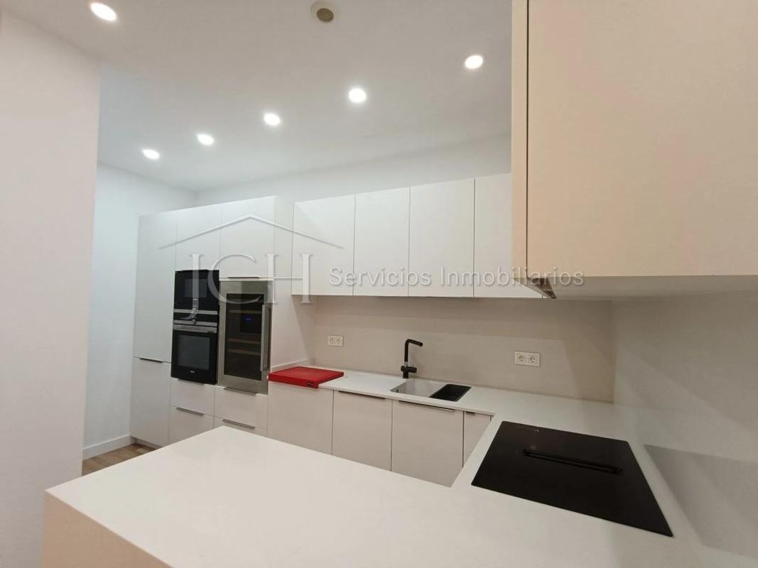 Venta de piso en Calle Rodrigo de Triana, Fuengirola
 photo 3