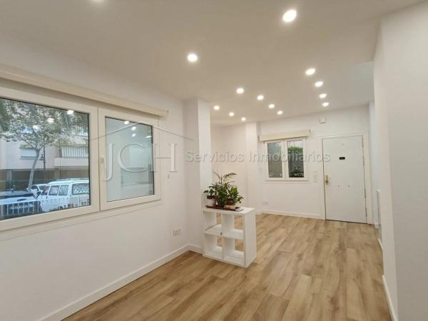 Квартира на продажу на  Calle Rodrigo de Triana, Фуэнхирола photo 4