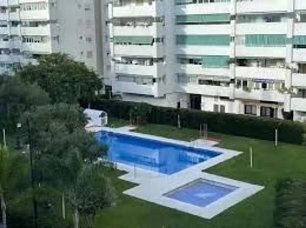 Piso en venta en Avenida Miramar, 5, Fuengirola
 photo 2