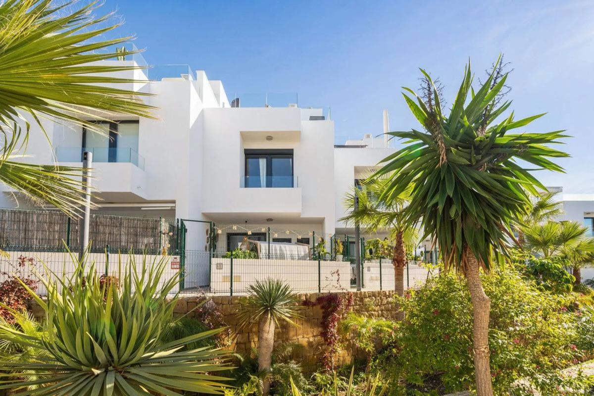 Продажа таунхауса в Zona Sohail , Фуэнхирола photo 1