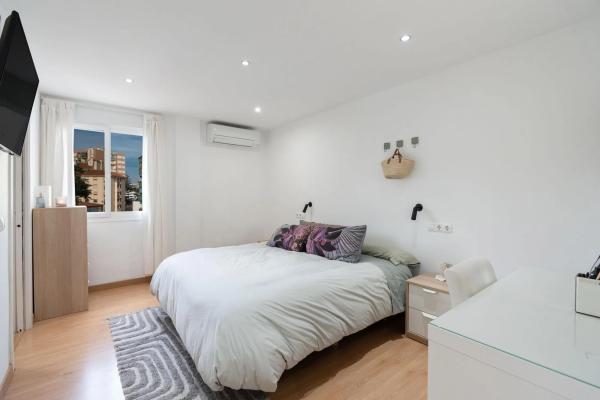 Квартира на продажу на  Calle La Fuensanta, Фуэнхирола photo 1