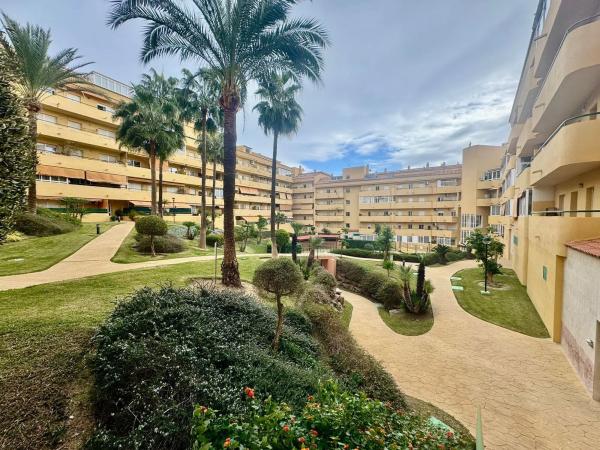 Mieszkanie na sprzedaż w Calle Jacinto, Fuengirola photo 1