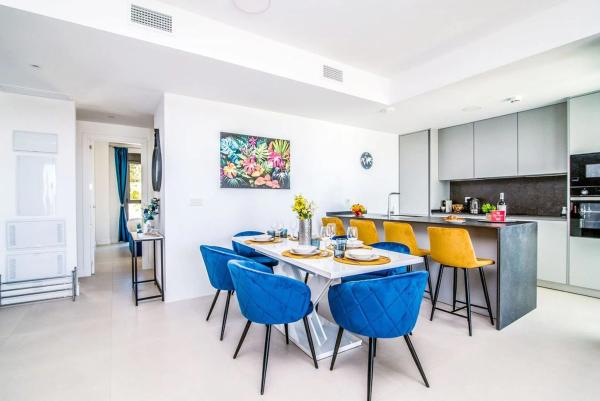Piso en venta en Zona Sohail, Fuengirola
photo 1