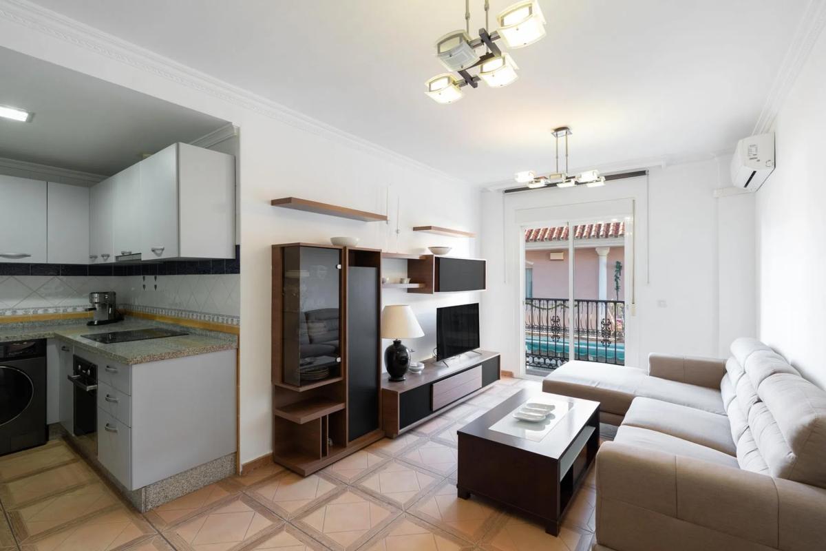Venta de piso en Calle León, Fuengirola
photo 2