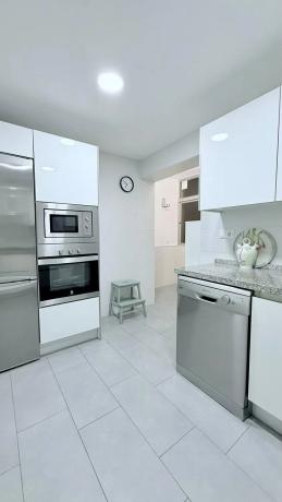 Квартира на продажу на  Calle La Fuensanta, Фуэнхирола photo 3