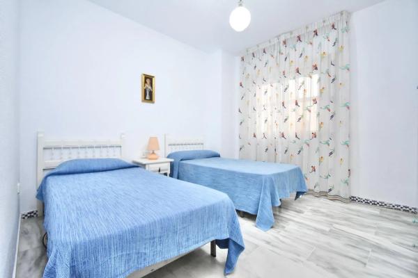 Piso en venta en Zona Sohail, Fuengirola
thumbnail 2