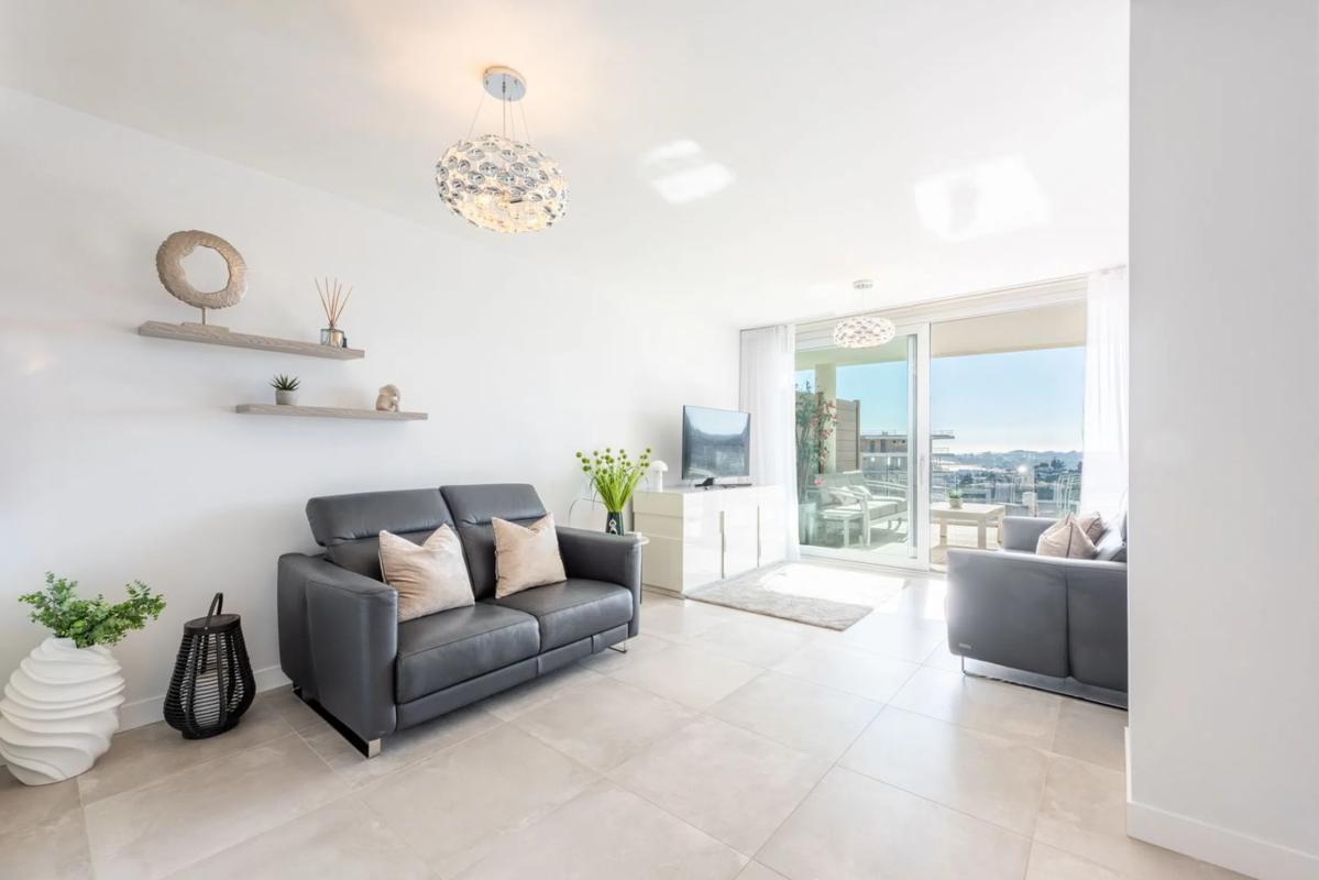 Sale of apartment in El Higuerón, Fuengirola
 photo 3