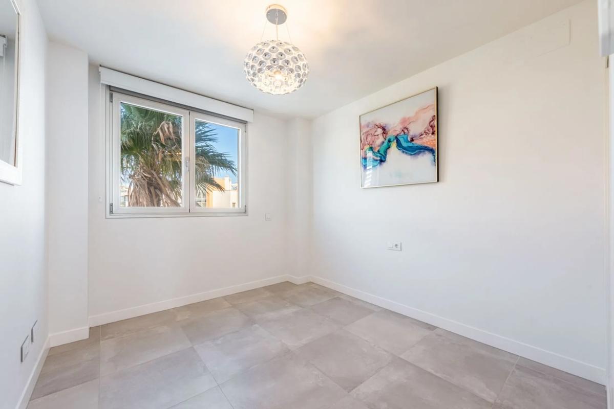 Sale of apartment in El Higuerón, Fuengirola
 photo 5