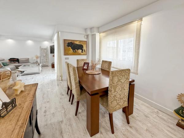 Квартира на продажу на  Avenida Miramar, Фуэнхирола photo 3