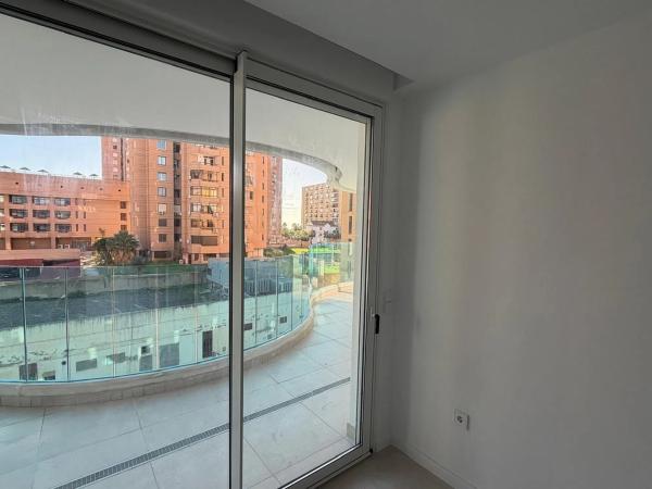 Mieszkanie na sprzedaż w  Zona Puerto Deportivo, Fuengirola photo 4