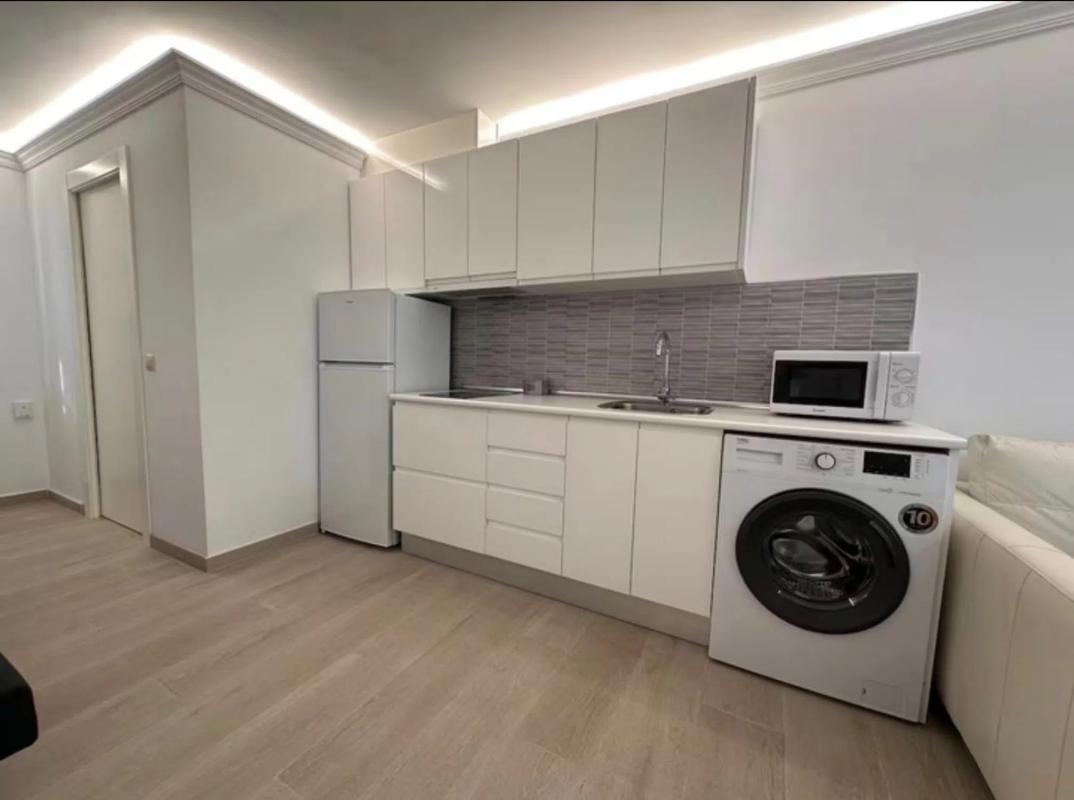 Venta de estudio en Calle Orquídea, 2, Fuengirola photo 2