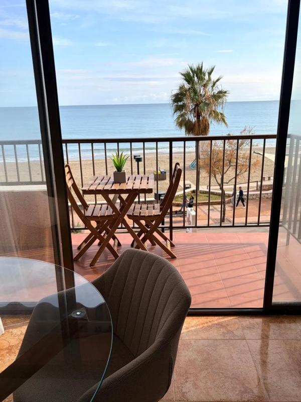 Venta de piso en Paseo Marítimo Rey de España, Fuengirola
photo 1
