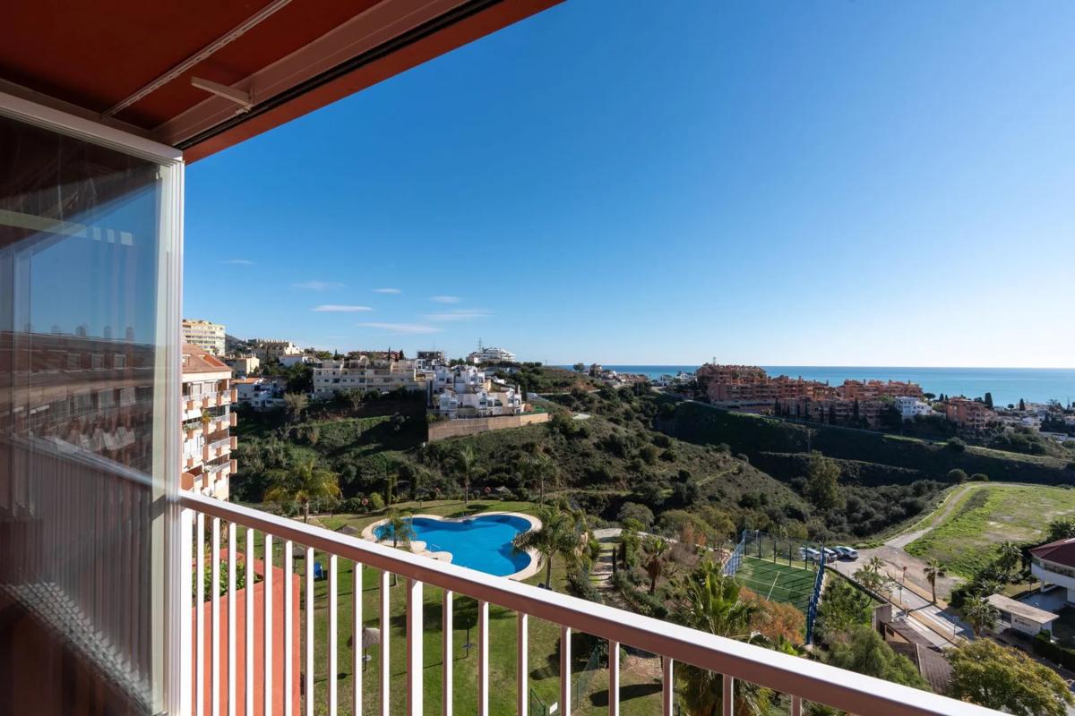Venta de duplex en Calle Reina Victoria Eugenia, Fuengirola photo 2